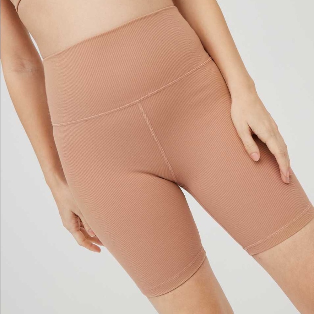 Offline Ribbed 7” Bike Short